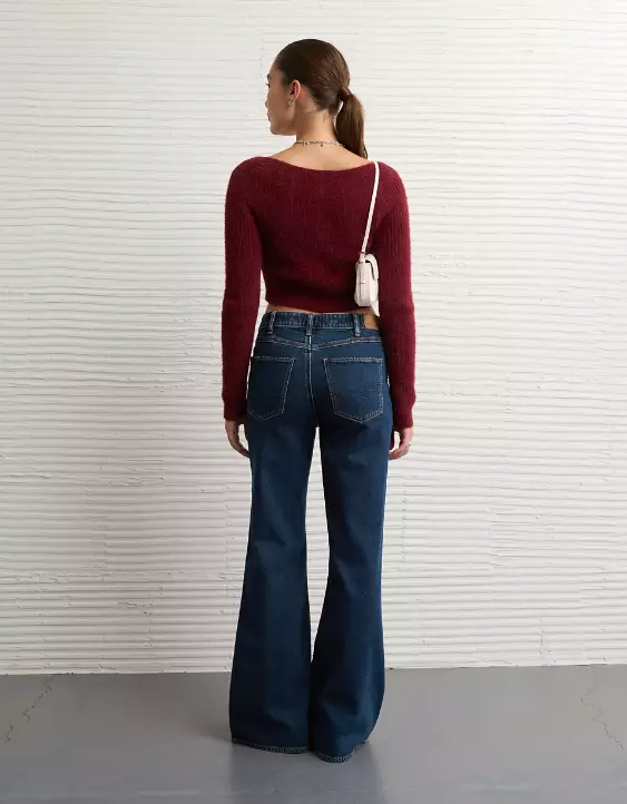 AE V-Neck Sweater - Image 2