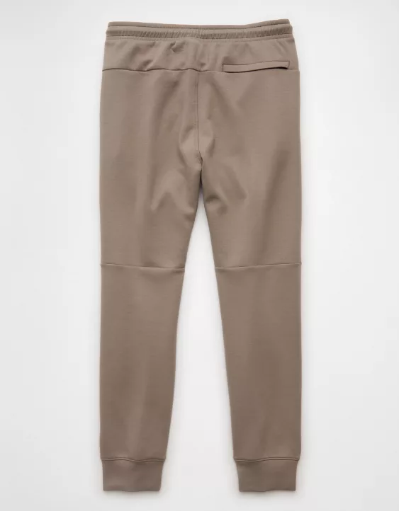 AE 24/7 Jogger - Image 5