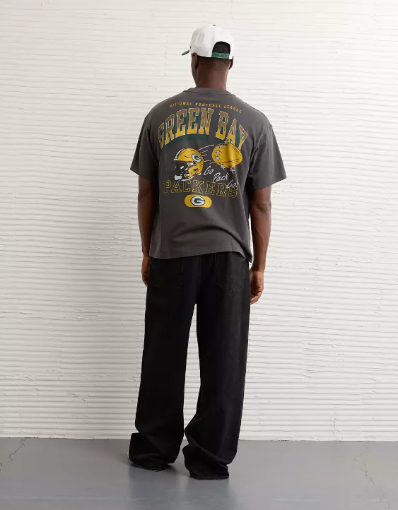 NFL Wisconsin Green Bay Packers Boxy Graphic T-Shirt - Image 2