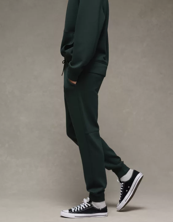 AE 24/7 Jogger - Image 5