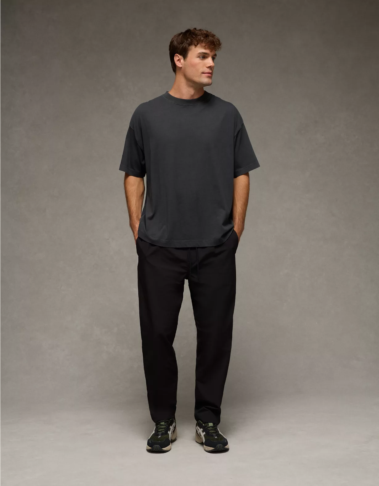 AE 24/7 Pleated Pull-On Pant