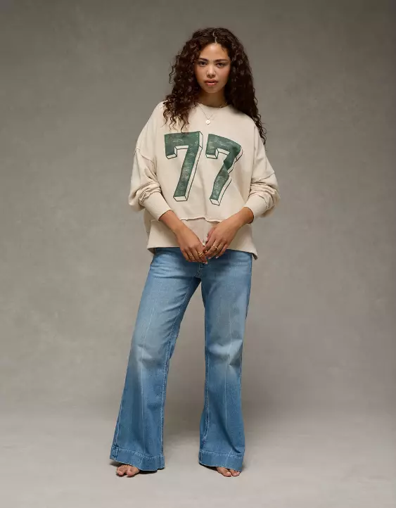 AE Big Hug Graphic Sweatshirt - Image 5