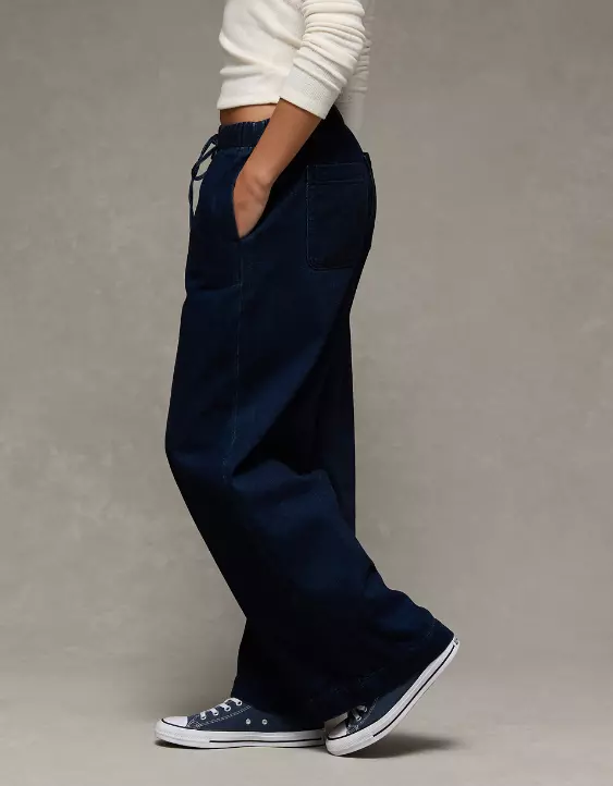 AE Cozy Dreamy Drape Low-Rise Ultra Wide-Leg Jean - Image 5
