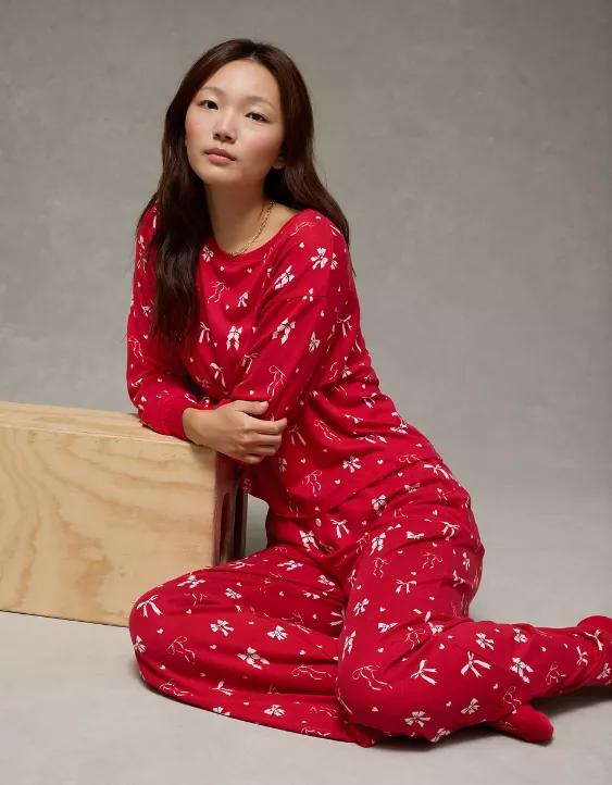 AE Luxe Plush Long-Sleeve & Pant PJ Set - Image 5
