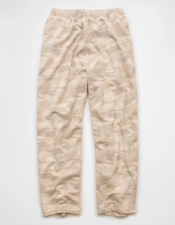 AE Everyday Luxe Barrel Sweatpant - Image 4