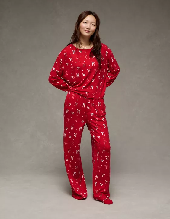 AE Luxe Plush Long-Sleeve & Pant PJ Set - Image 4